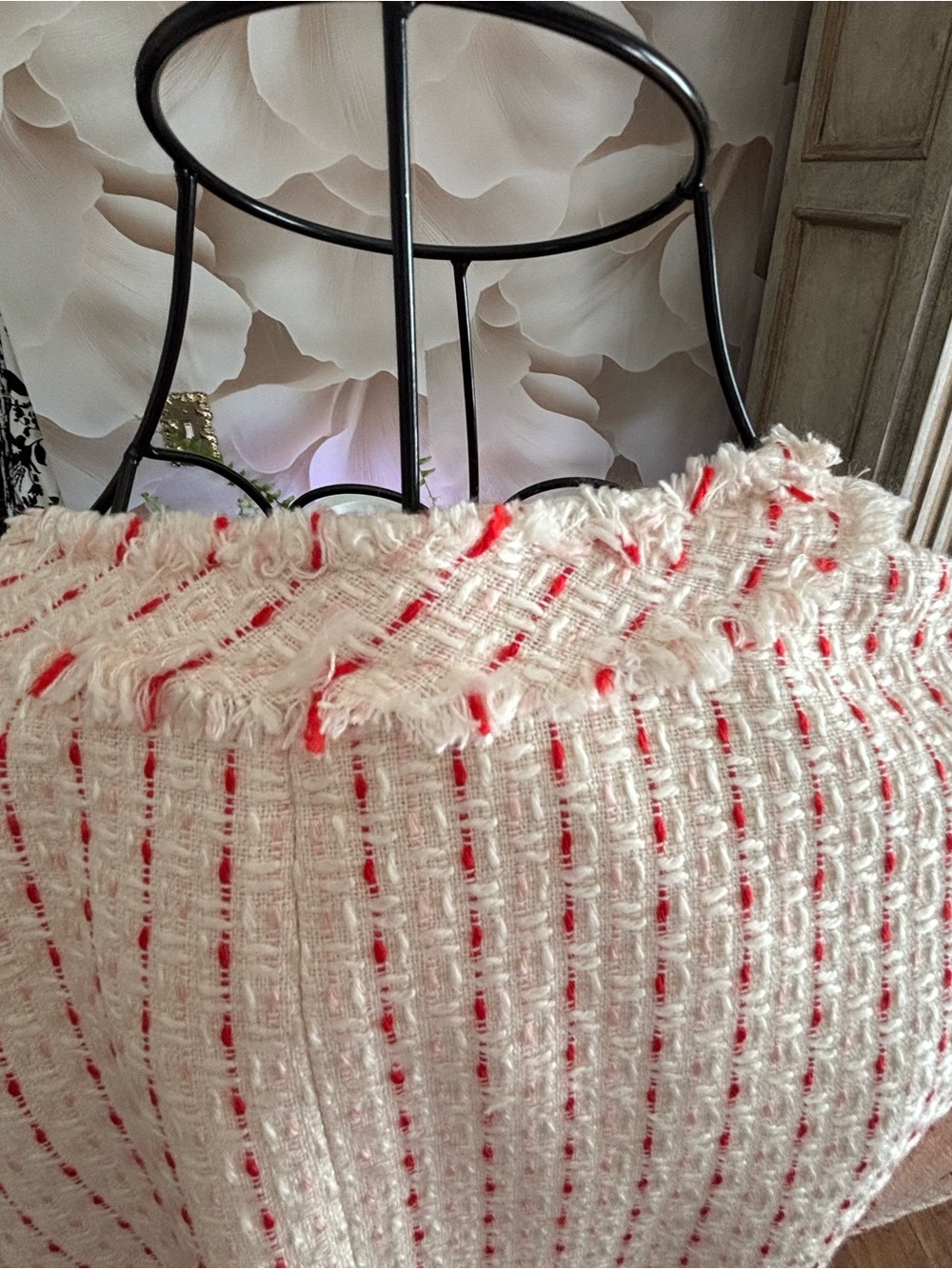 Anne Klein Soft Pink Textured Long Coat with Subtle Red Accents - Picture 11 of 16